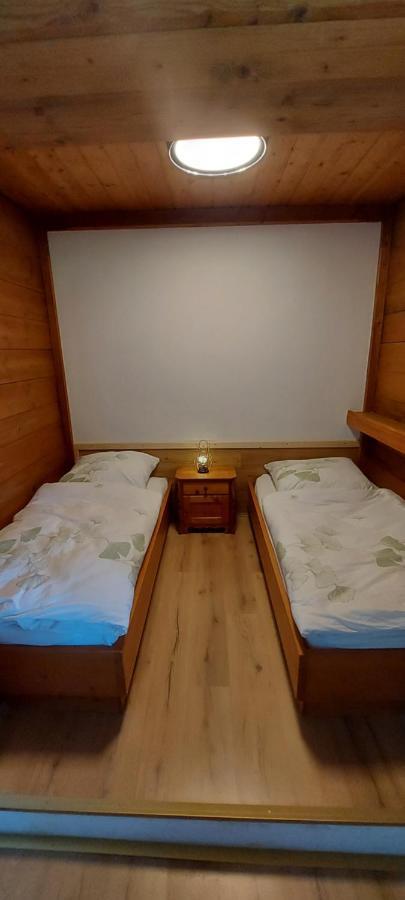 Ruhig Gelegene Ferienwohnung Im Gruenen Mit Terrasse Und Kleinem Garten Rotthalmuenster Dış mekan fotoğraf